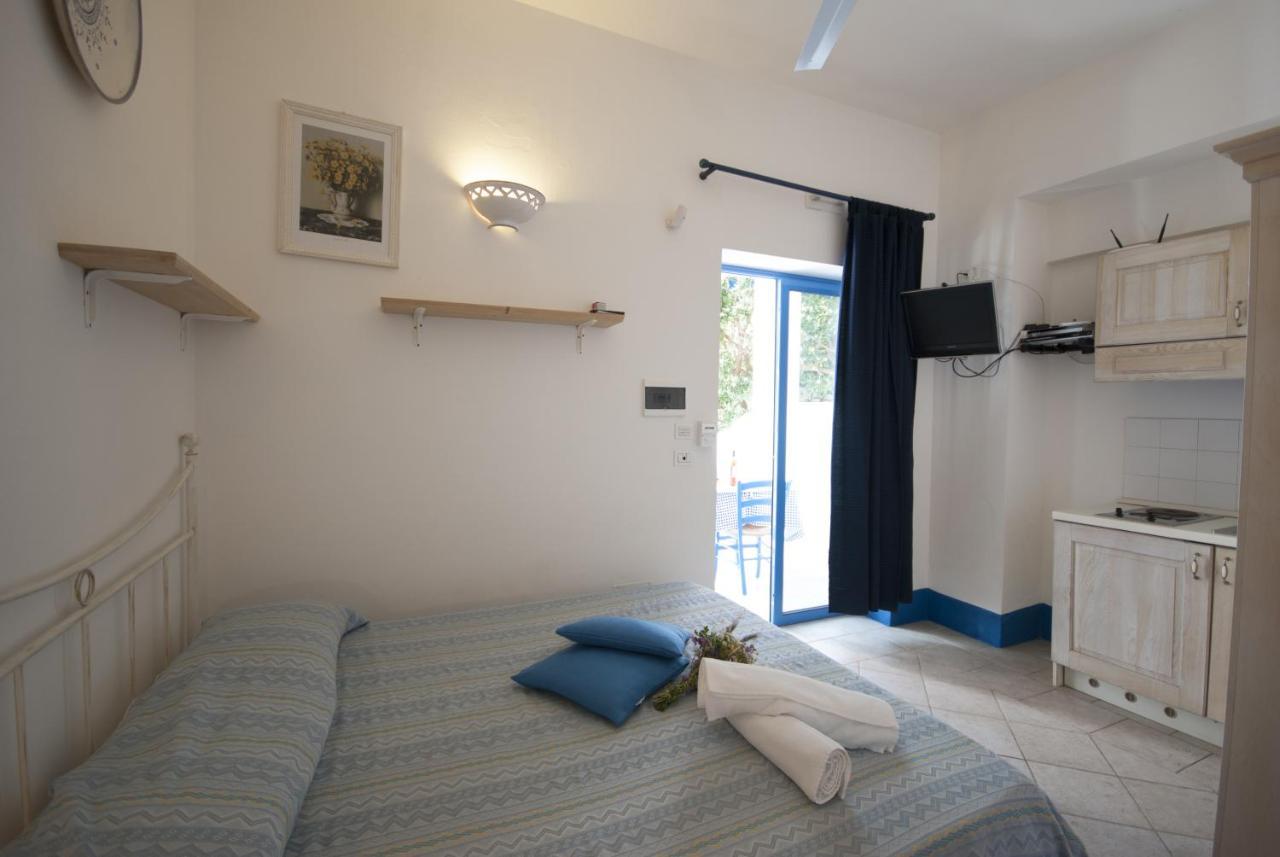 Flora & Aparthotel 3*